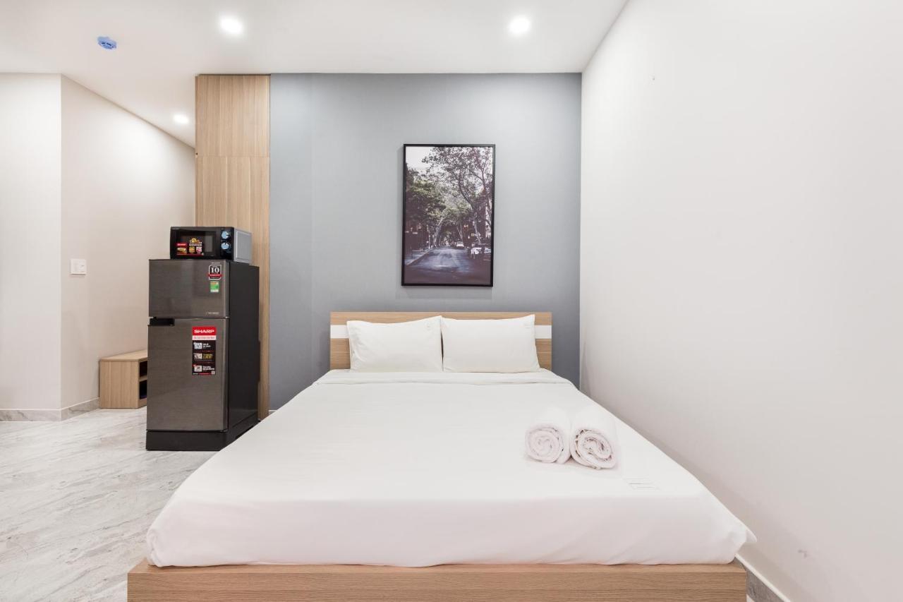 Yours Studio Airport Hotel Ho Chi Minh City Exterior photo